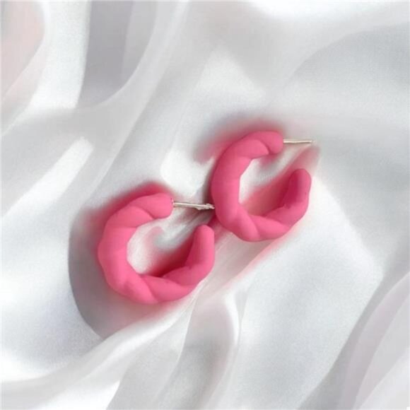 Acrylic C-Hoop Earrings - Picture 5 of 6